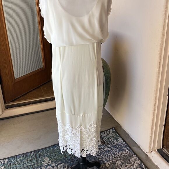 Ivory color 2piece slip dress with lace bottom size 12 by Jeffery & Dara - Picture 5 of 12